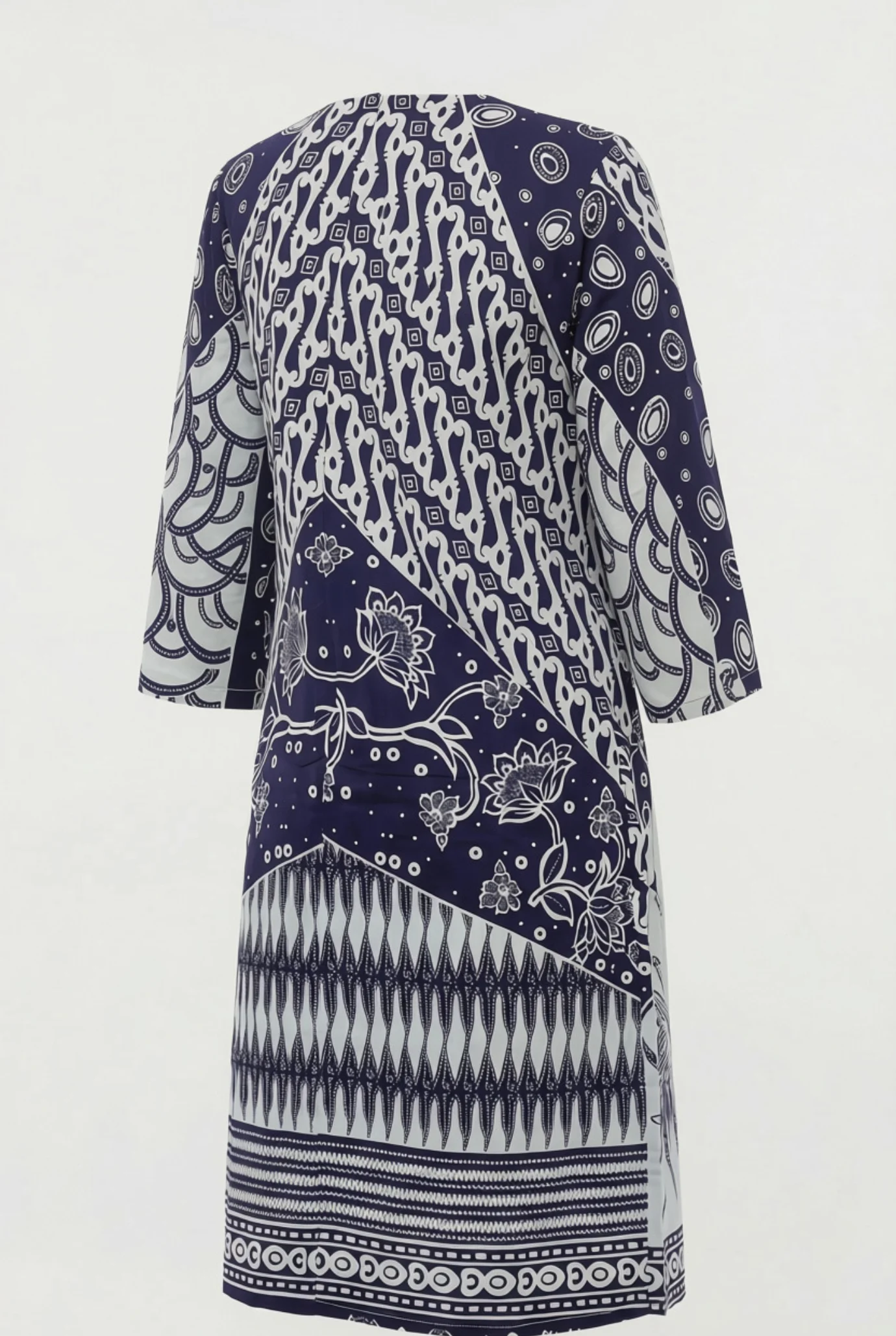Kenanga Batik Kimono Dress – Navy & White - Image 4