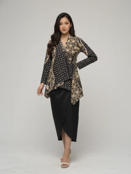 Mawar Batik Kebaya Set – Black & Gold