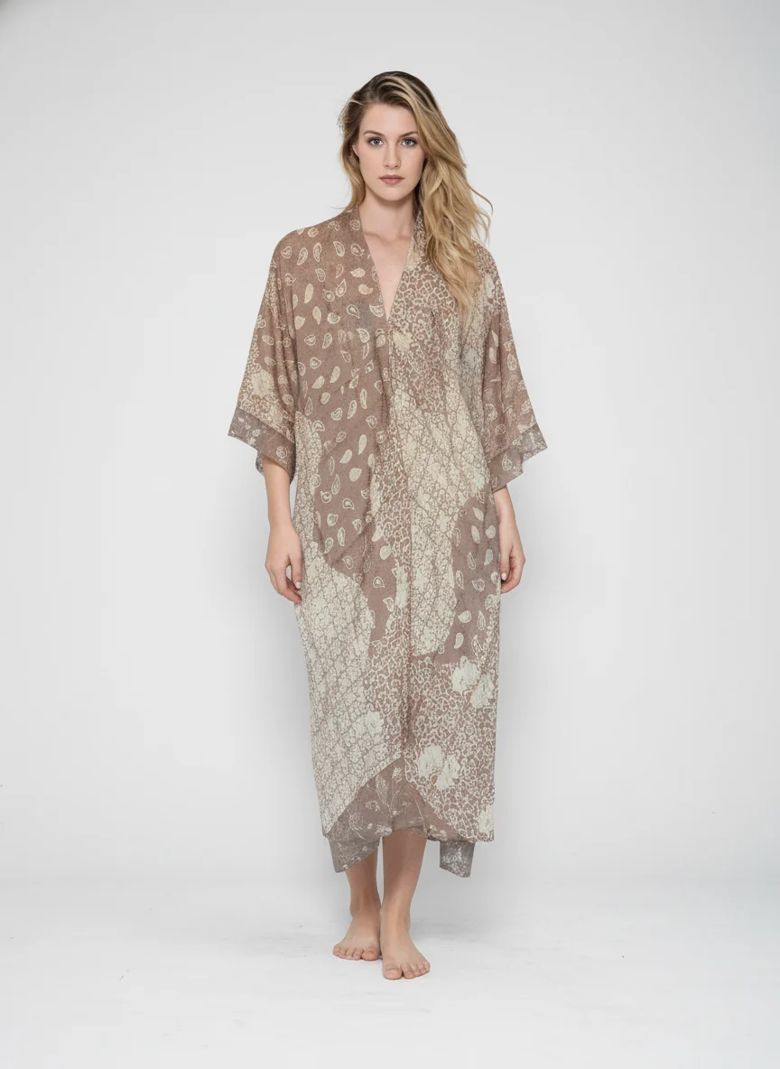 Teratai Batik Kaftan – Mocha